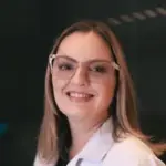 Dra. Camila F. de O. Gomes Bruns